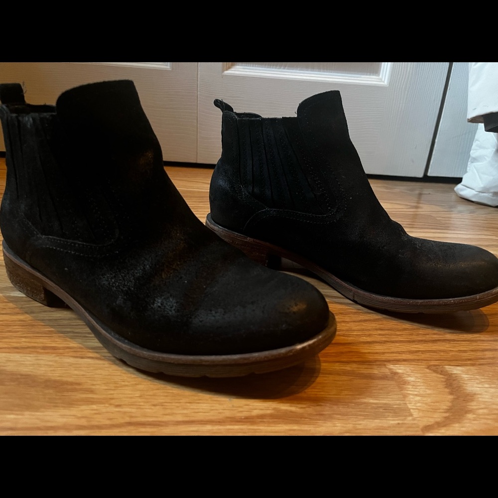 Sofft Bellis black ankle boots. Sz 8